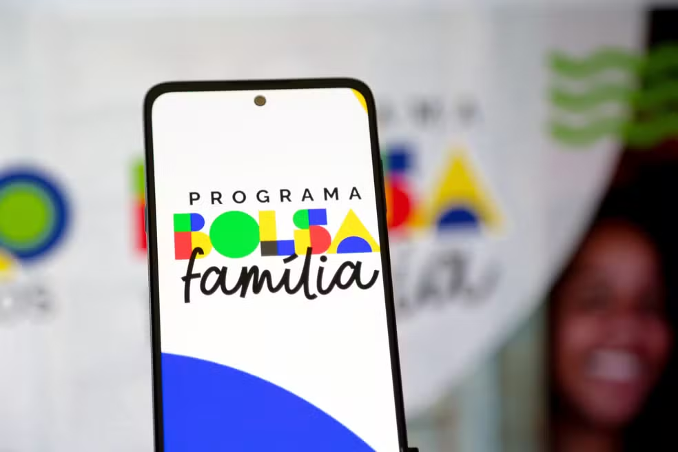 Alerta Bolsa Família: Governo mira cortes nos benefícios em 2025