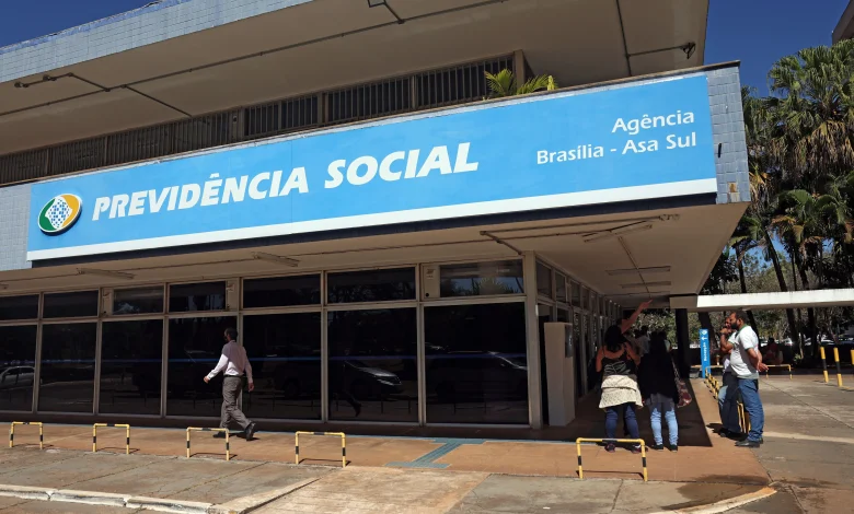 Mensalão do INSS: Políticos recebem 10 mil de propina e abala o Brasil 1 Investigação aponta Mensalão do INSS