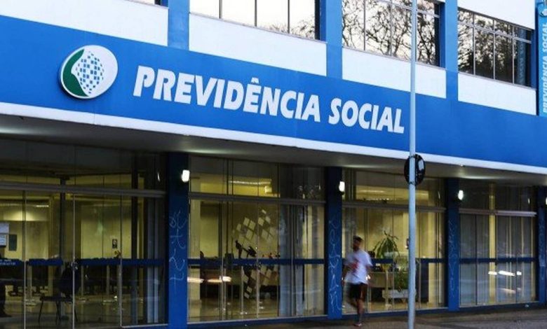 Programa INSS Alivia Filas com Bônus a Servidores — Saiba Como Acessar em 2005