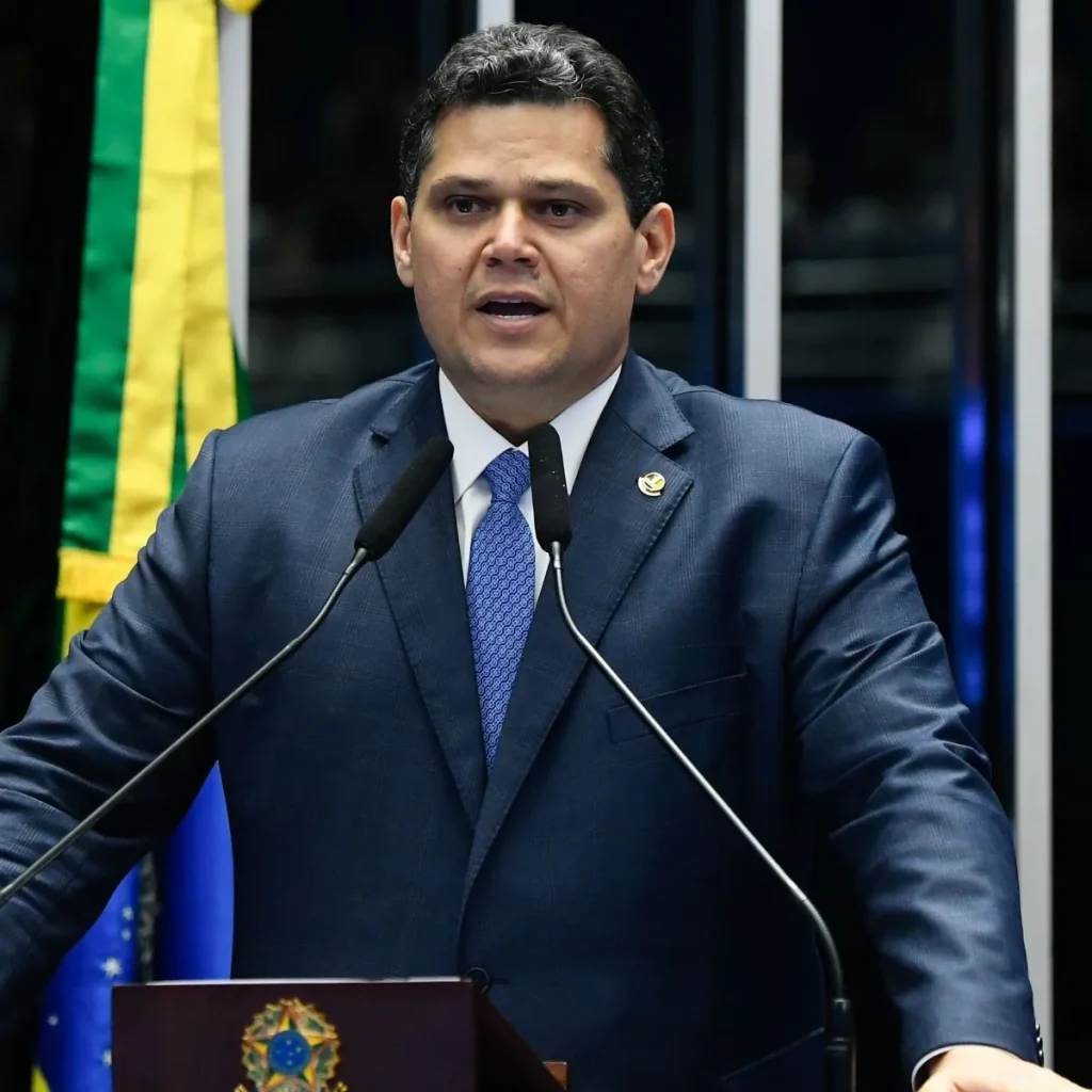 Alcolumbre veta impeachment de ministros do STF: “Não vou criar mais um problema para o Brasil”