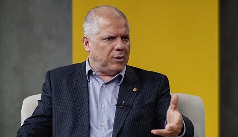 Ex-presidente do INSS preso: O esquema bilionário de descontos indevidos e o impacto para aposentados”