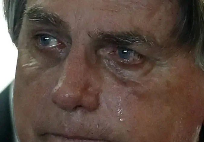 Prisão de Bolsonaro: Prisão Preventiva de Bolsonaro é Determinada por Moraes e Abala o Cenário Político Brasileiro