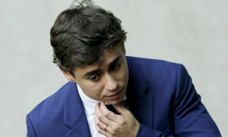 Nikolas Ferreira reage à cassação de Eduardo Bolsonaro e Ramagem