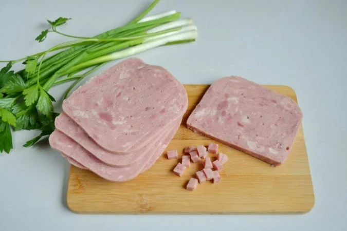 Presunto é tão cancerígeno quanto cigarro? Entenda o alerta da ciência