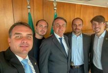 Filhos de Bolsonaro reagem à decisão de Moraes que anulou sindicância do CFM