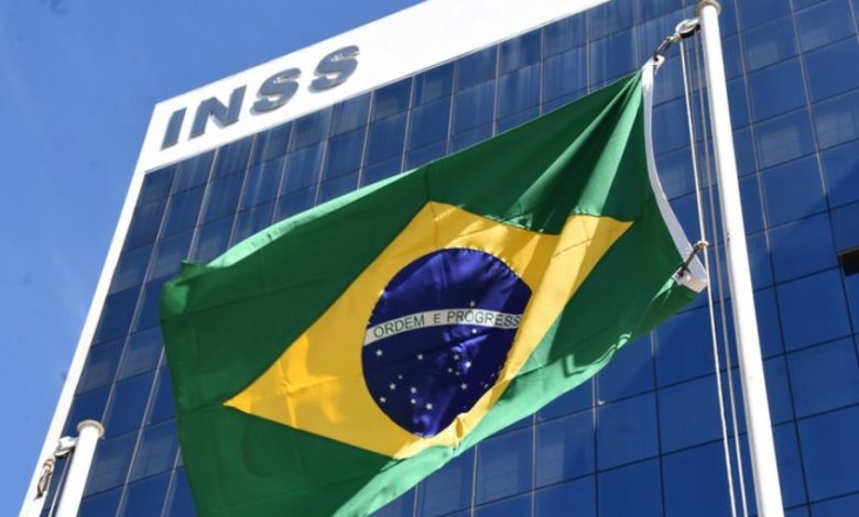INSS entra em crise e governo Lula enfrenta desgaste político
