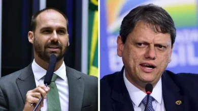 Eduardo Bolsonaro elogia visita de Tarcísio a Bolsonaro e sinaliza conciliação política (30) 2 Eduardo Bolsonaro elogia visita de Tarcísio a Bolsonaro e sinaliza conciliação política