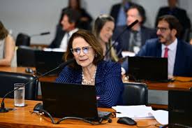 Damares quer investigação da PGR após encontro de Lula com Vorcaro e Galípolo (30) 3 Damares quer investigação da PGR após encontro de Lula com Vorcaro e Galípolo