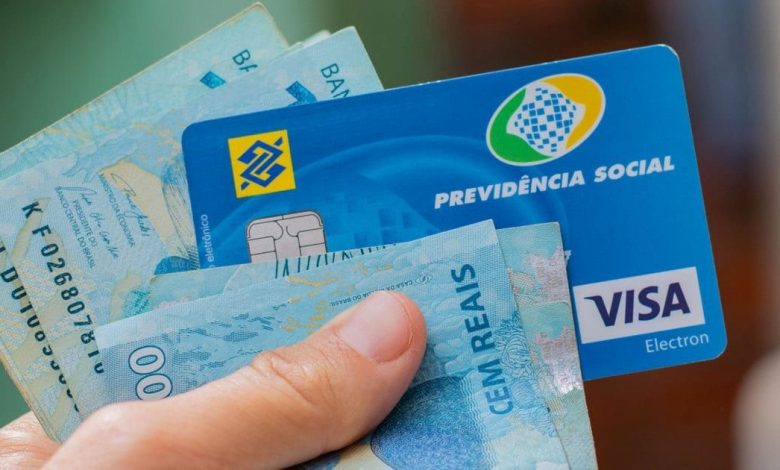 INSS vai depositar pagamento extra para aposentados em fevereiro; veja quem está na lista