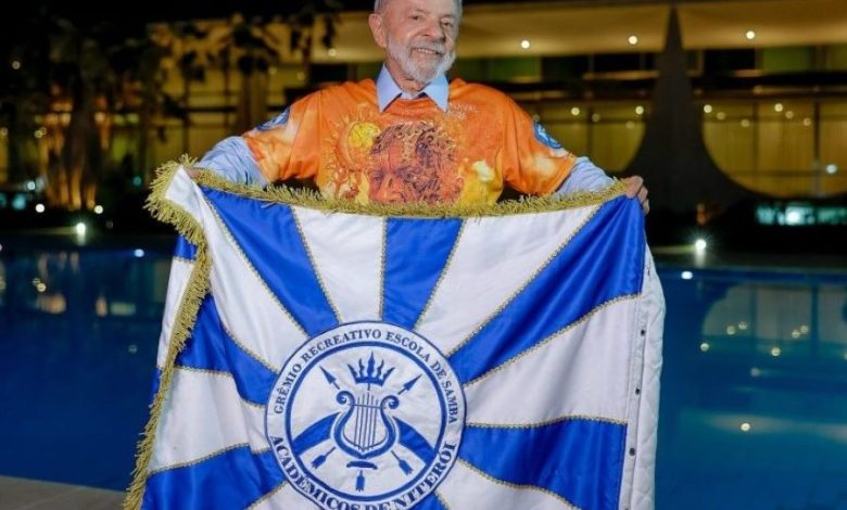 Lula pode acompanhar desfile na Sapucaí que o homenageia no Carnaval 2026